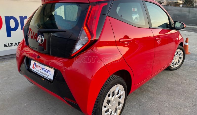 TOYOTA AYGO (X-PLAY TOUCH) full
